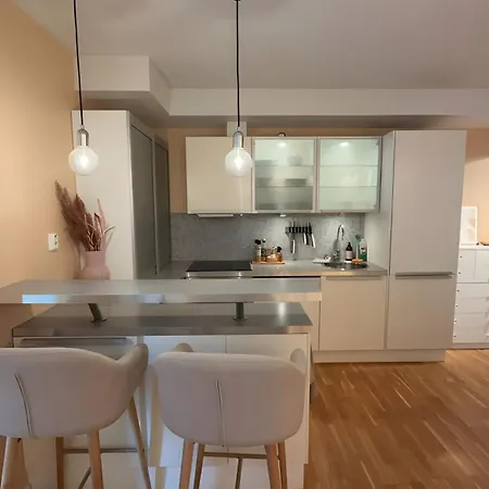 Modern And Chic - Apartment