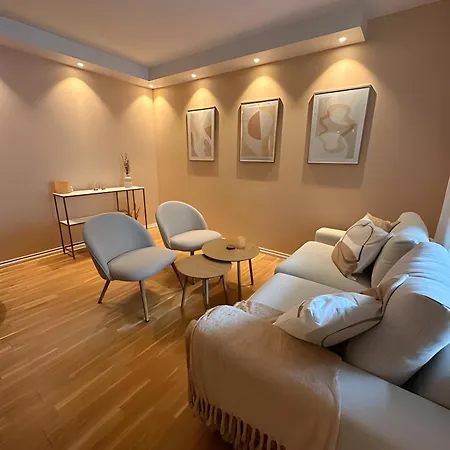 Apartment Modern And Chic -