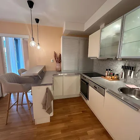 Modern And Chic - * Bergen