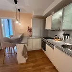 Modern And Chic - * 卑爾根